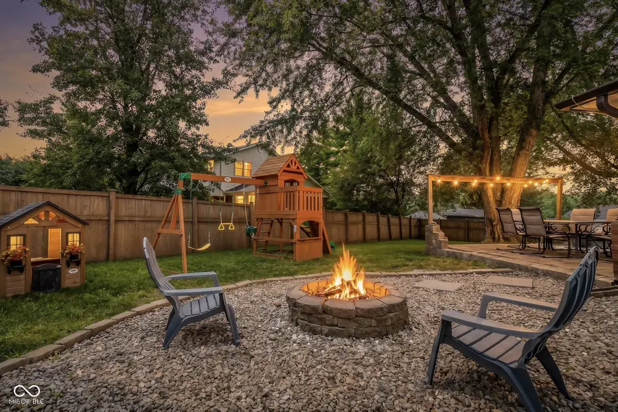 1333 Greenhills RD, Greenfield, IN 46140