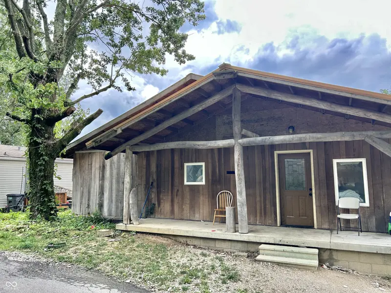 5005 Van Bibber Lake, Greencastle, IN 46135