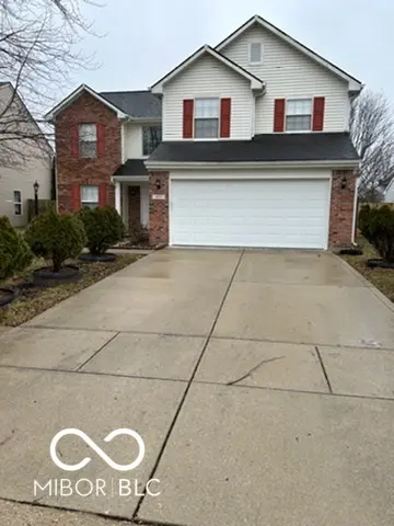 9677 Fireside LN, Fishers, IN 46038