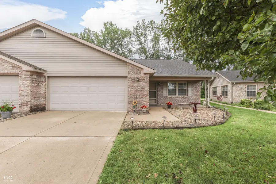 4025 Oak Trail DR, Indianapolis, IN 46237
