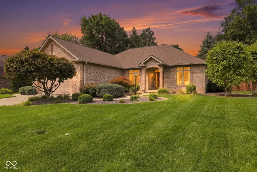 6644 Golden Oak LN, Avon, IN 46123