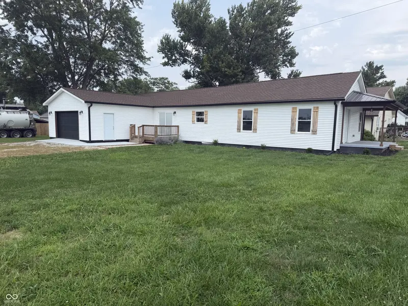 230 N Highland ST, Morgantown, IN 46160