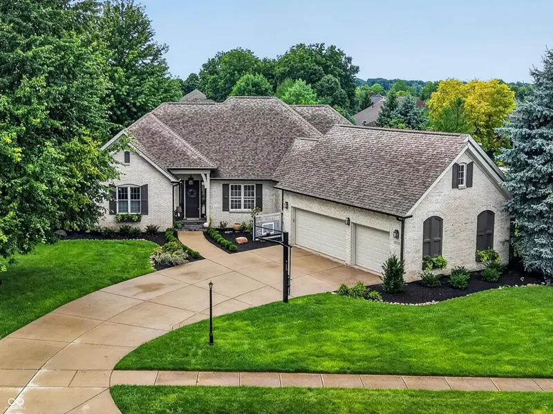 10737 Jacobs CT, Fishers, IN 46040