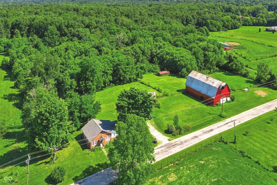 6956 Old Morgantown RD, Martinsville, IN 46151