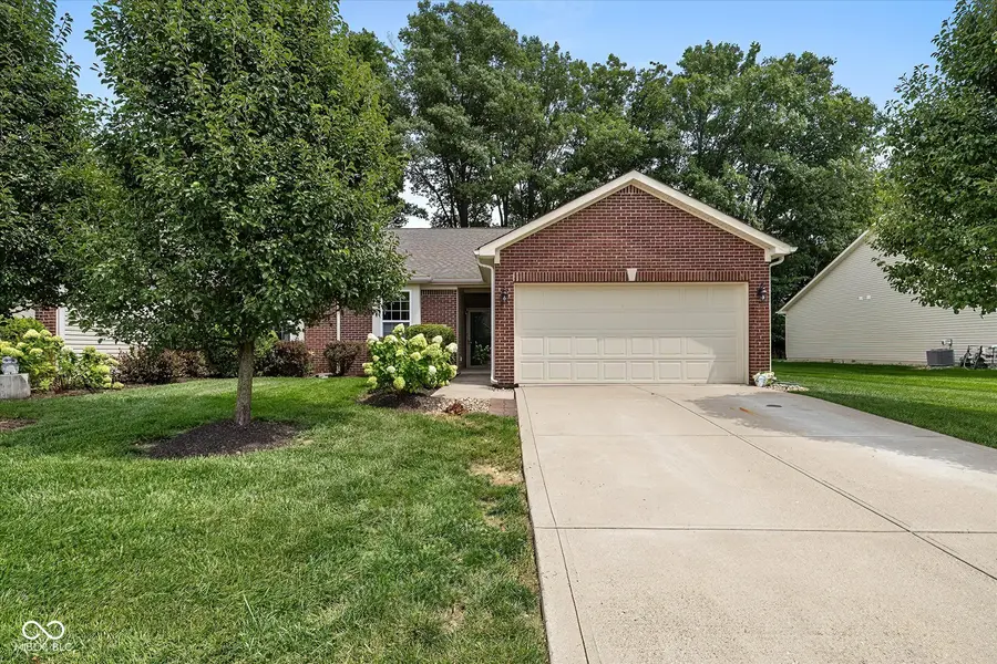 381 Dylan DR, Avon, IN 46123