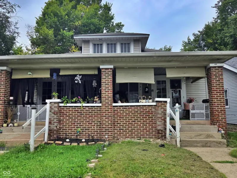942 N Bradley AVE, Indianapolis, IN 46201