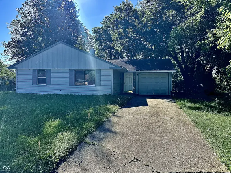3921 Malibu DR, Indianapolis, IN 46226
