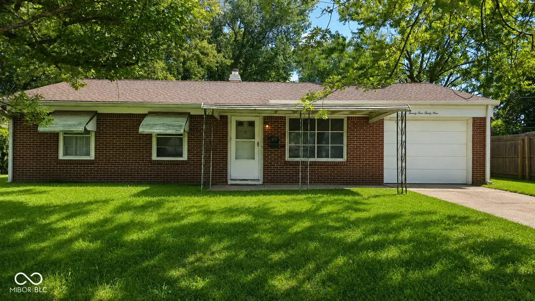 2439 Sickle RD, Indianapolis, IN 46219