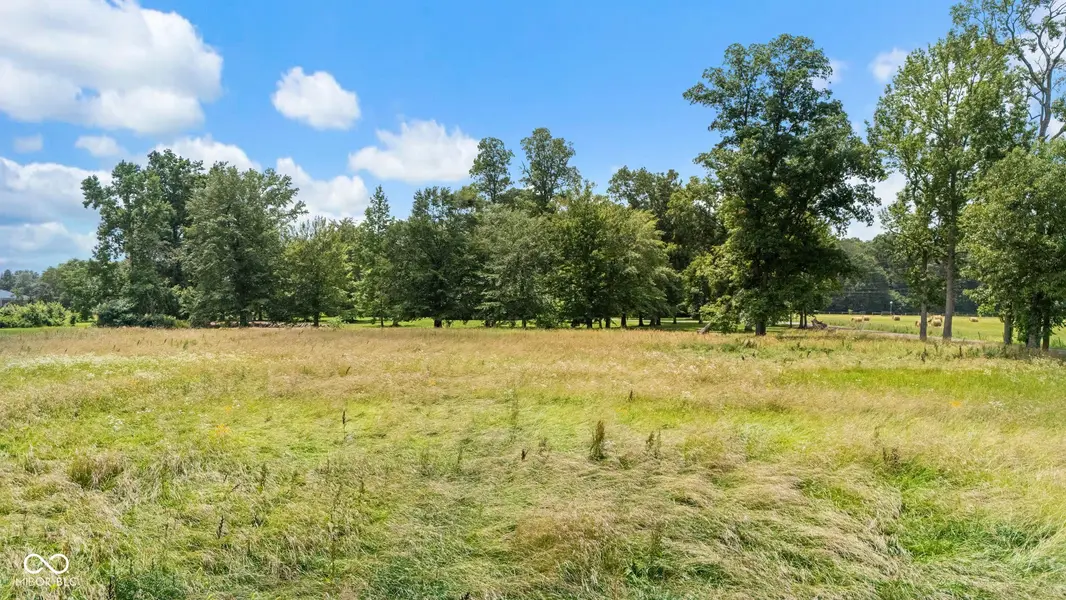 2672 S Lake RD S, Scottsburg, IN 47170