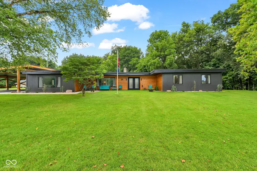 1319 Albin Pond RD, Greencastle, IN 46135