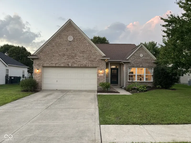 7818 Red Sunset WAY, Avon, IN 46123