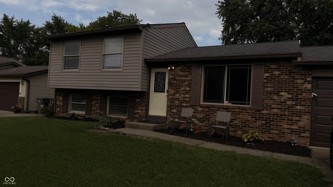 7545 Dornock DR, Indianapolis, IN 46237