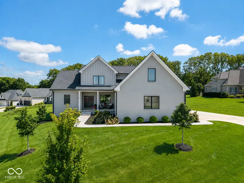 1837 Calvert Farms DR, Greenwood, IN 46143