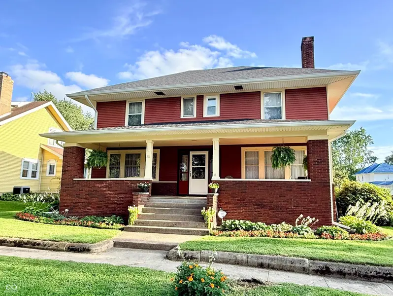 211 W Harrison ST, Darlington, IN 47940
