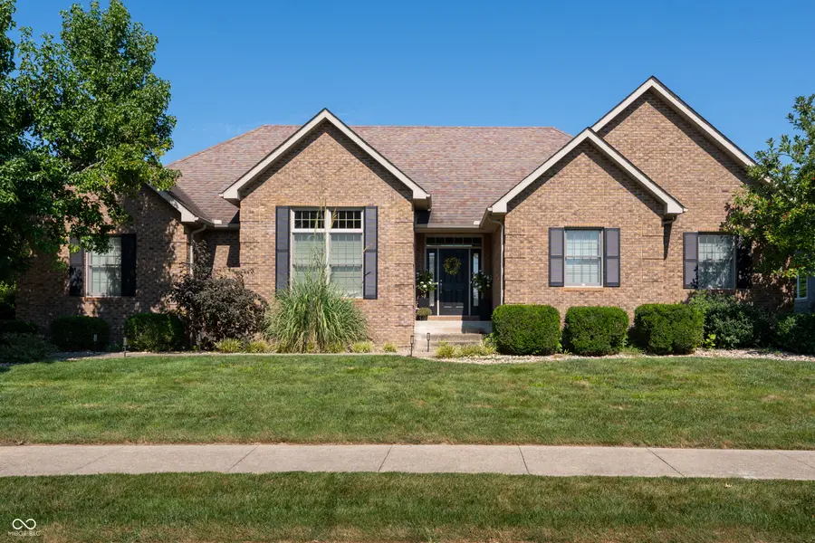3974 Golf Bag LN, Terre Haute, IN 47802