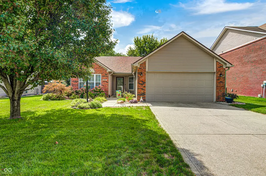 9717 Treyburn Green WAY, Indianapolis, IN 46239