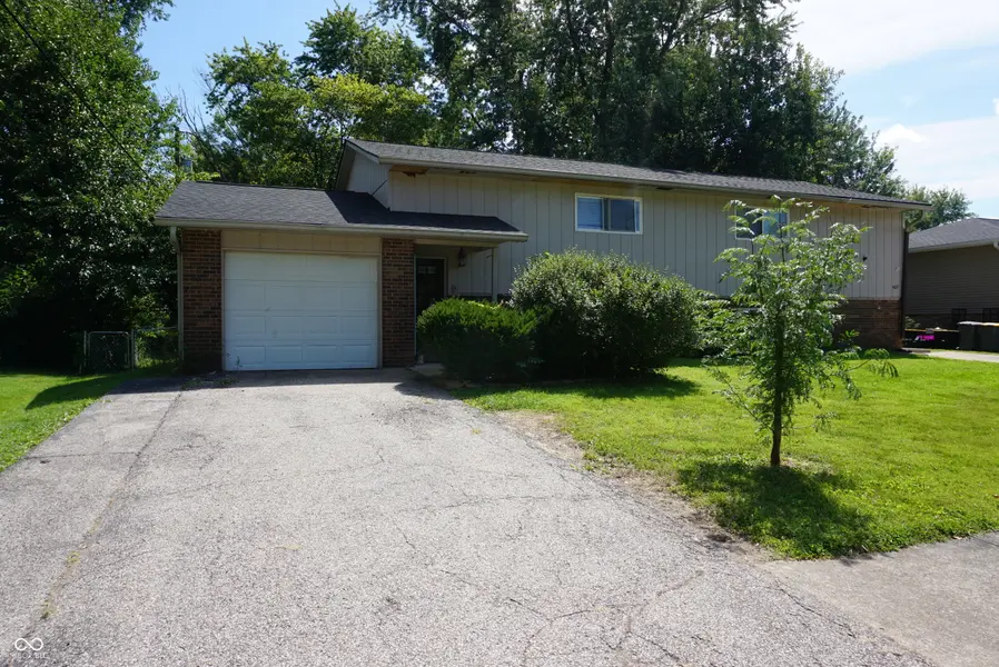 4635 W Sunset AVE, Bloomington, IN 47403