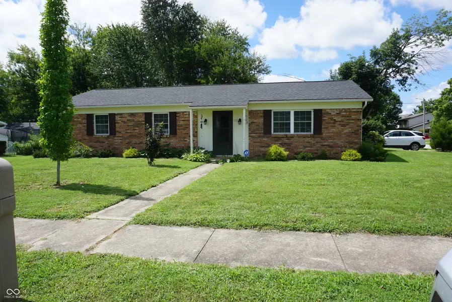 700 S Westwood DR, Bloomington, IN 47403