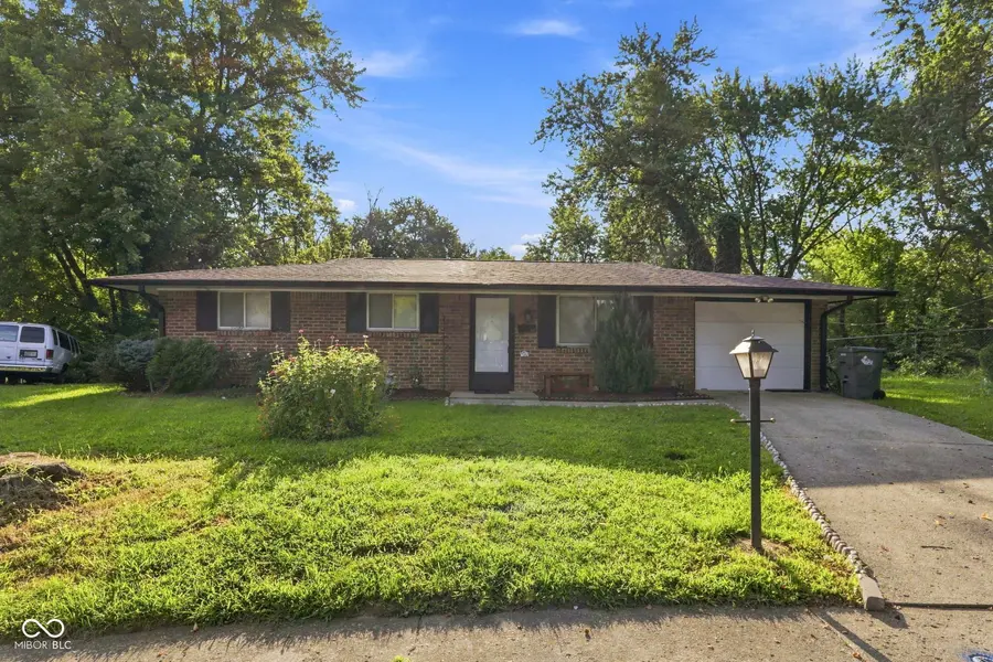 6107 Monarch CIR, Indianapolis, IN 46224