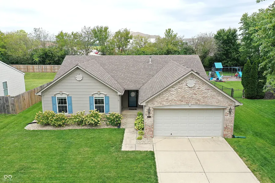 8604 Blair Castle CT, Indianapolis, IN 46259