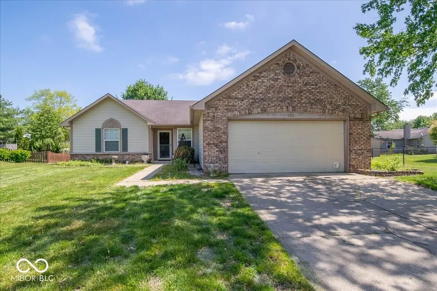 725 Lake Shore RD, Franklin, IN 46131