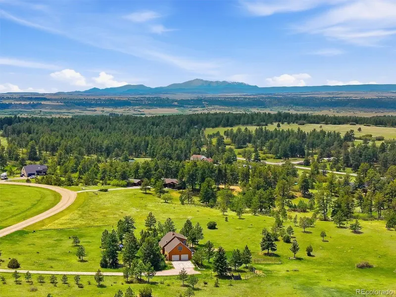 2219 Meadow Green CIR, Franktown, CO 80116