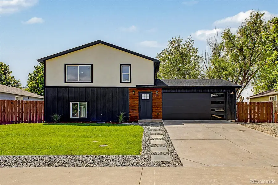 2211 Aspen AVE, Greeley, CO 80631