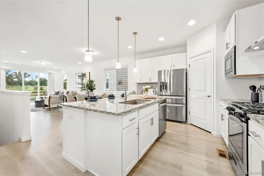 413 Overbrook LN, Longmont, CO 80504