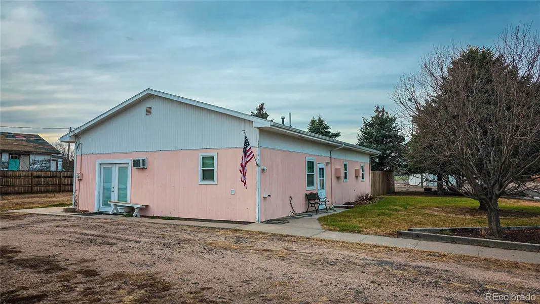 717 Ash ST, Julesburg, CO 80737