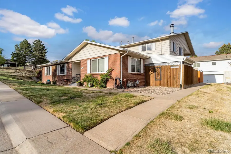 9884 Appletree PL, Thornton, CO 80260