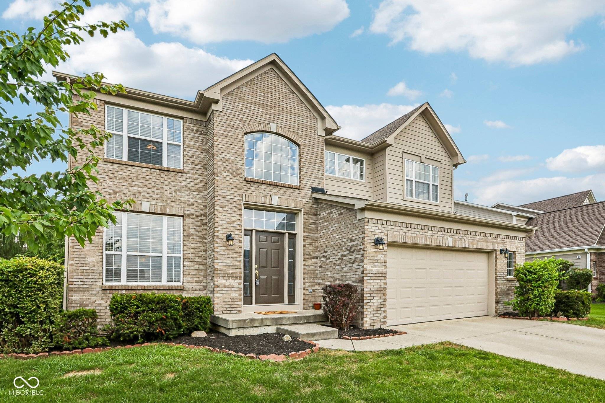 3992 Rowlett PL, Carmel, IN 46074