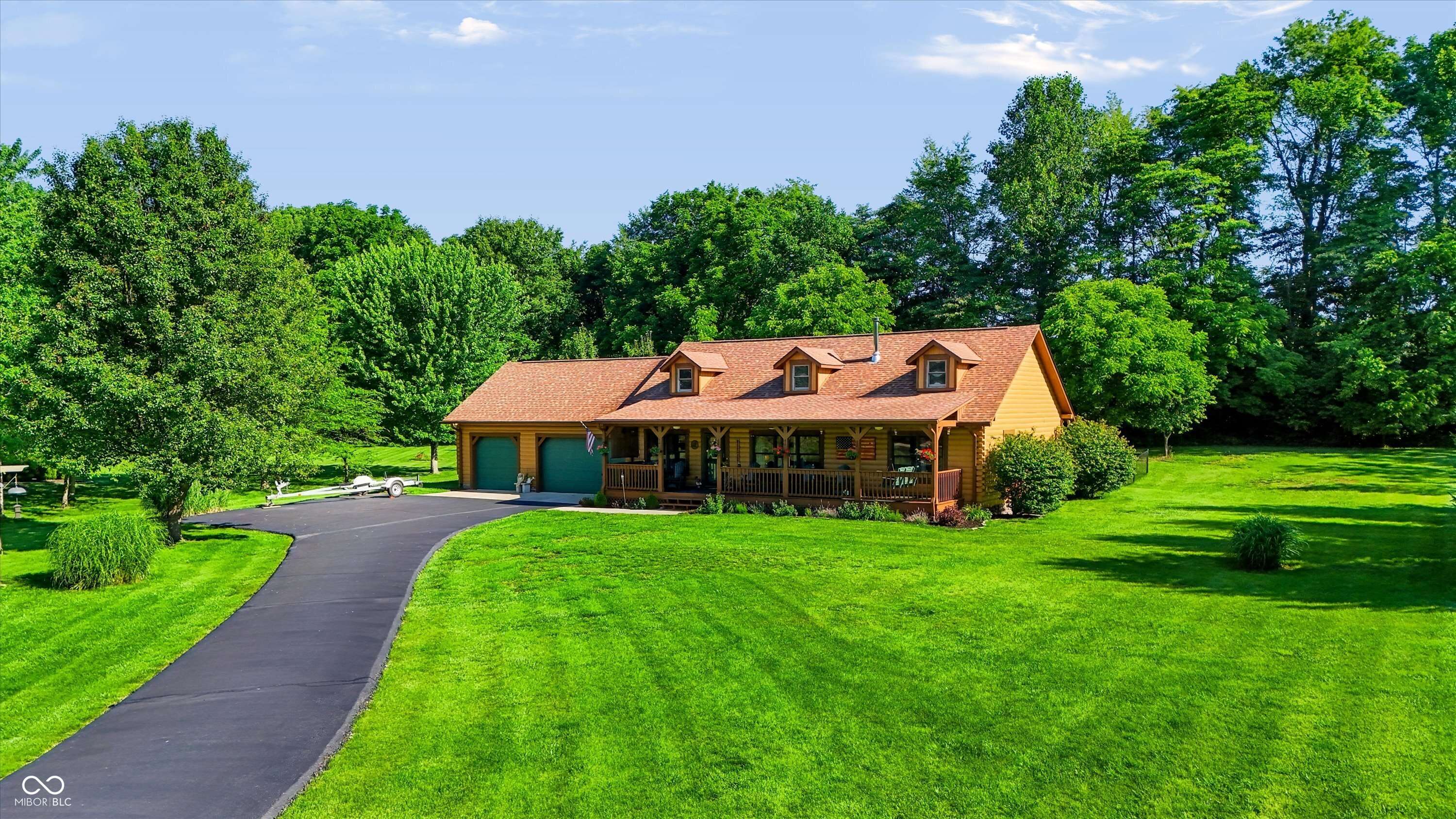 4412 W Pitcher DR, Trafalgar, IN 46181