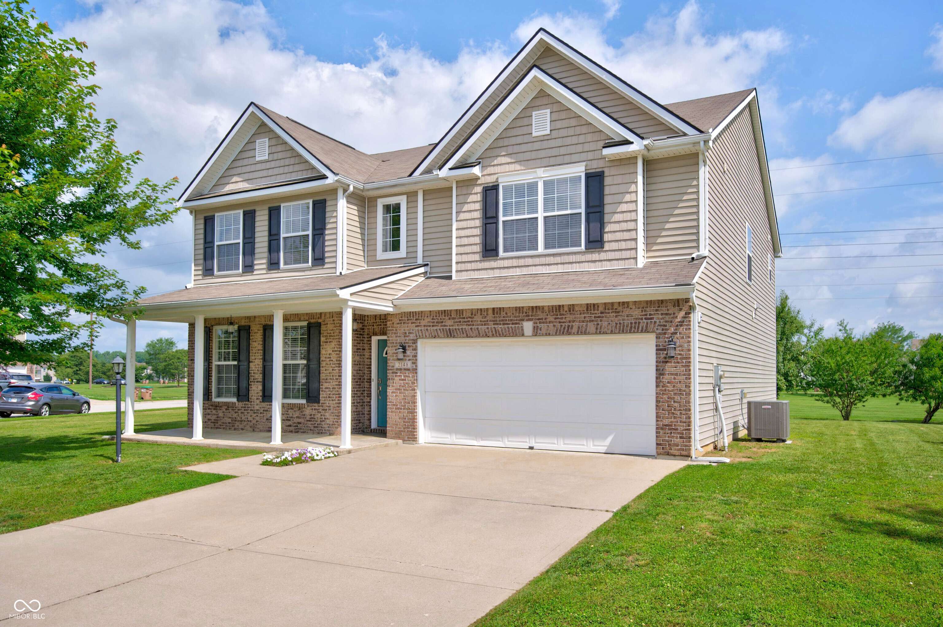 2148 Creekstone DR, Columbus, IN 47201