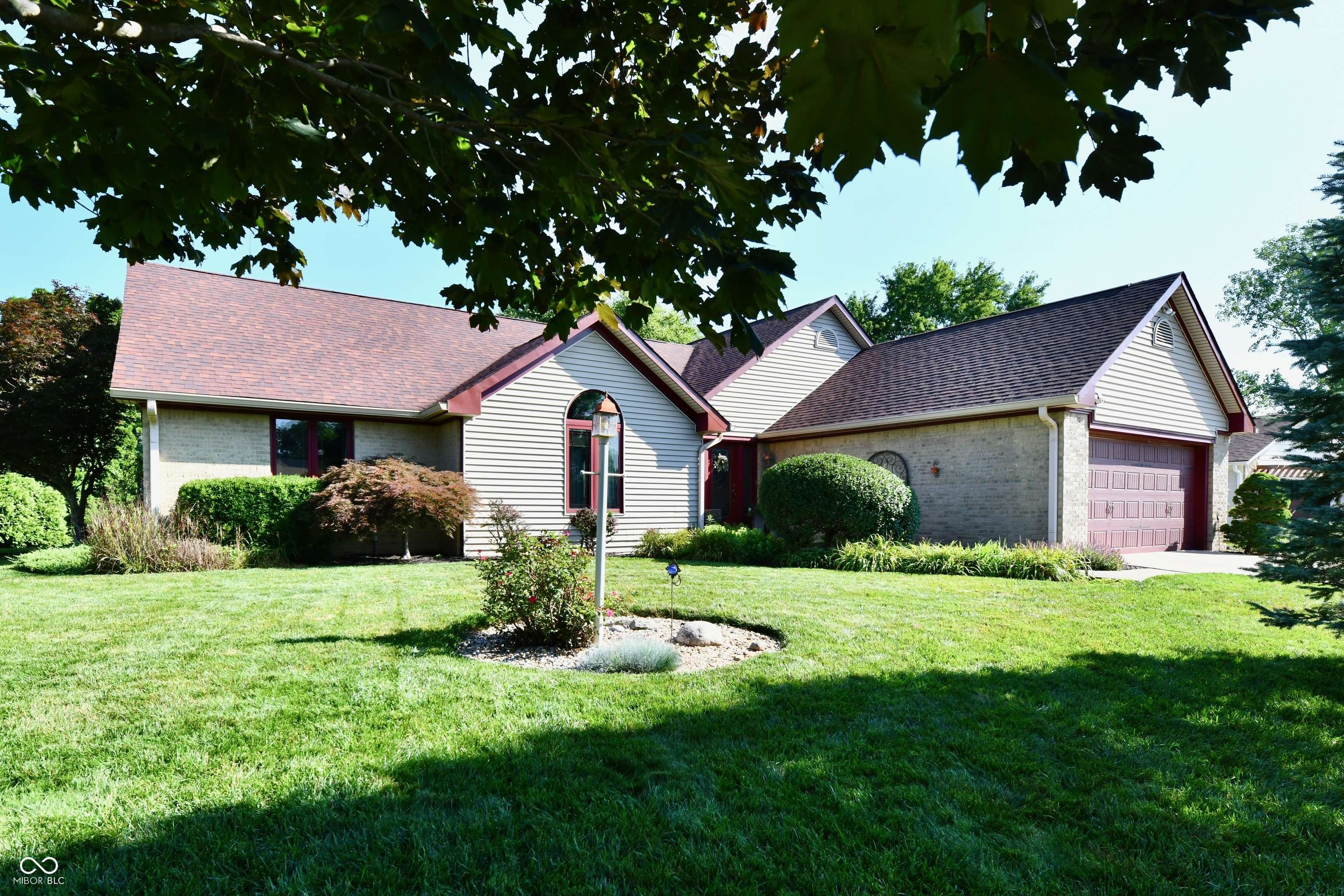 5006 Essex DR, Carmel, IN 46033