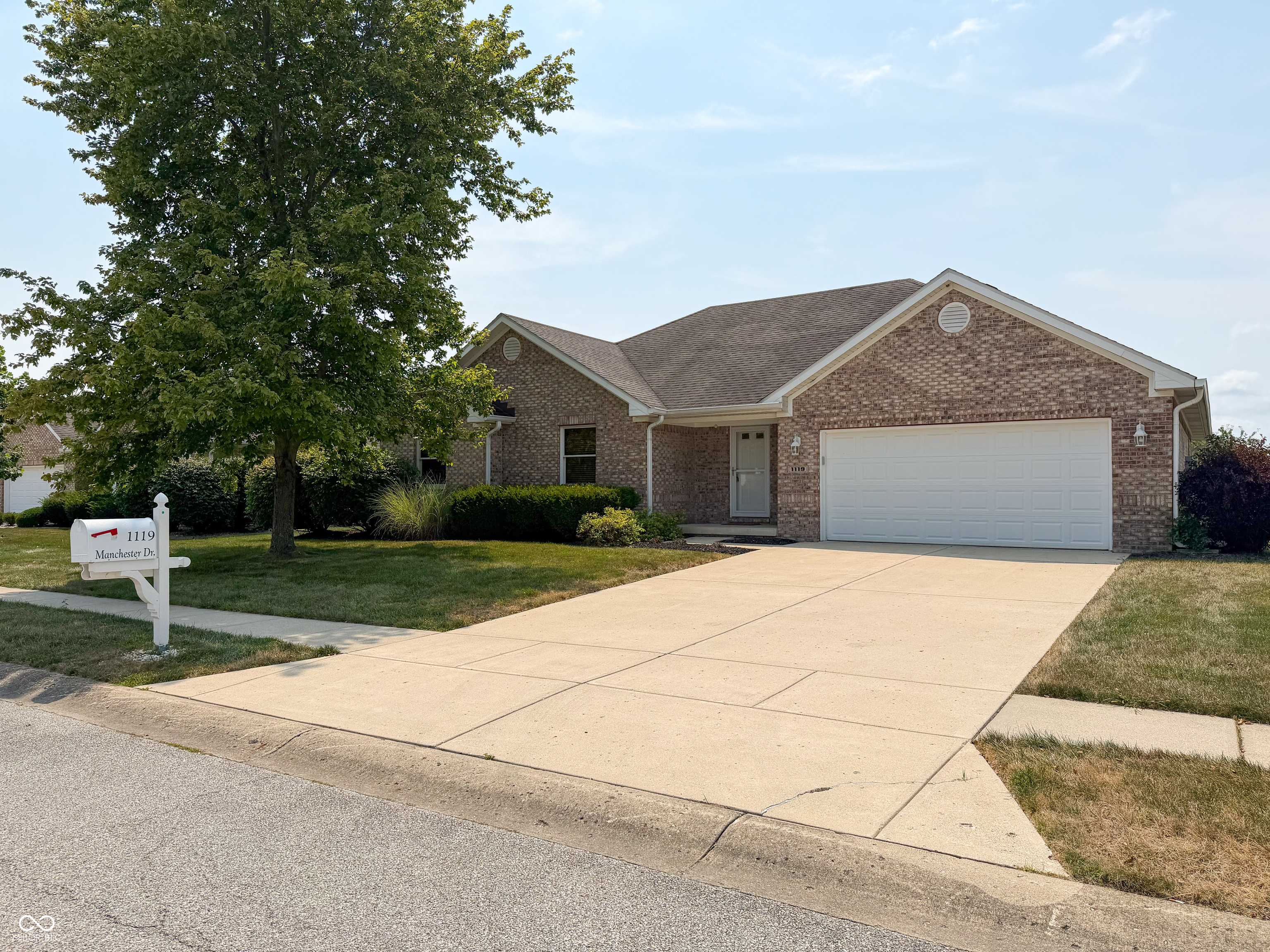 1119 Manchester DR, Brownsburg, IN 46112