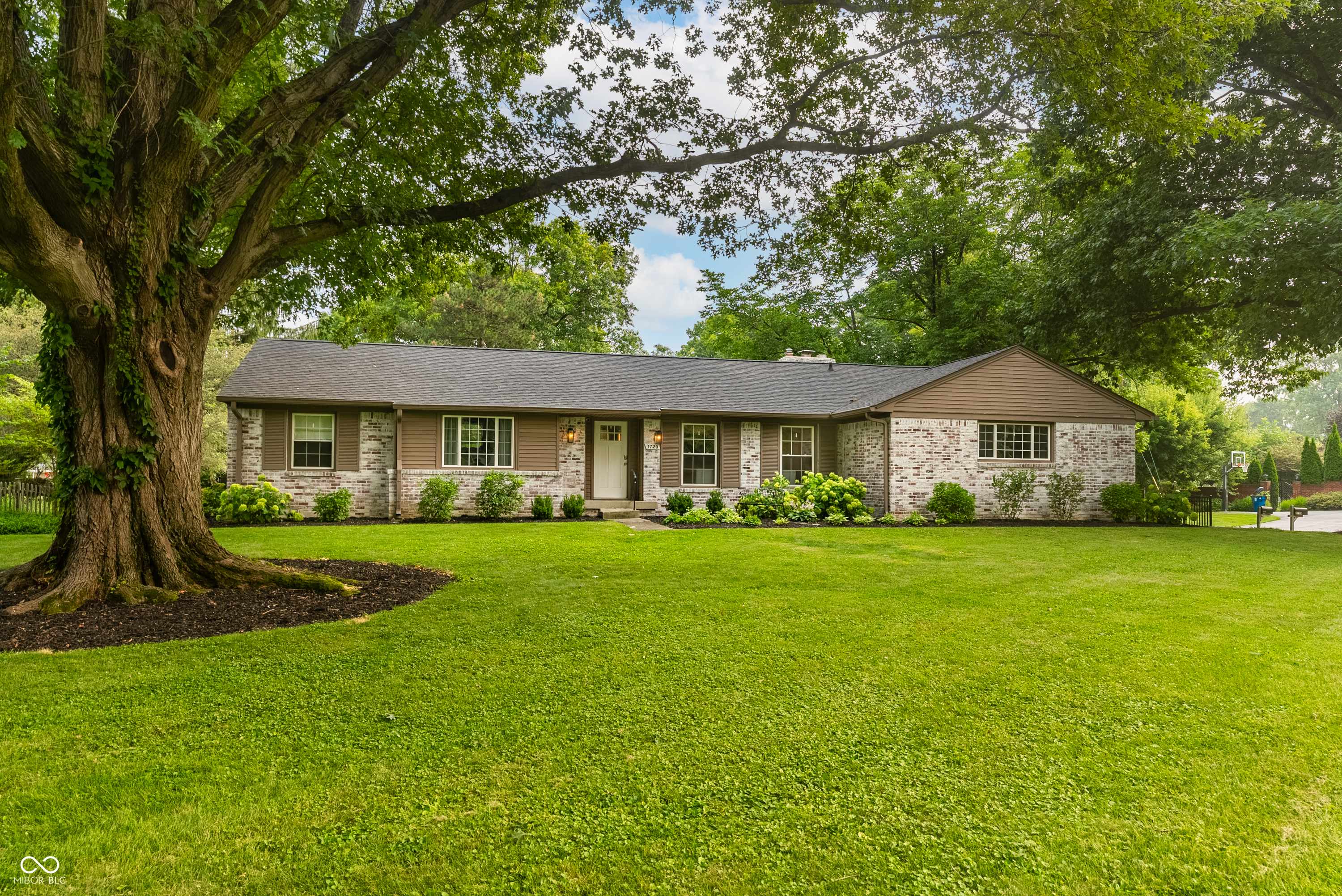 3720 Briarwood DR, Indianapolis, IN 46240