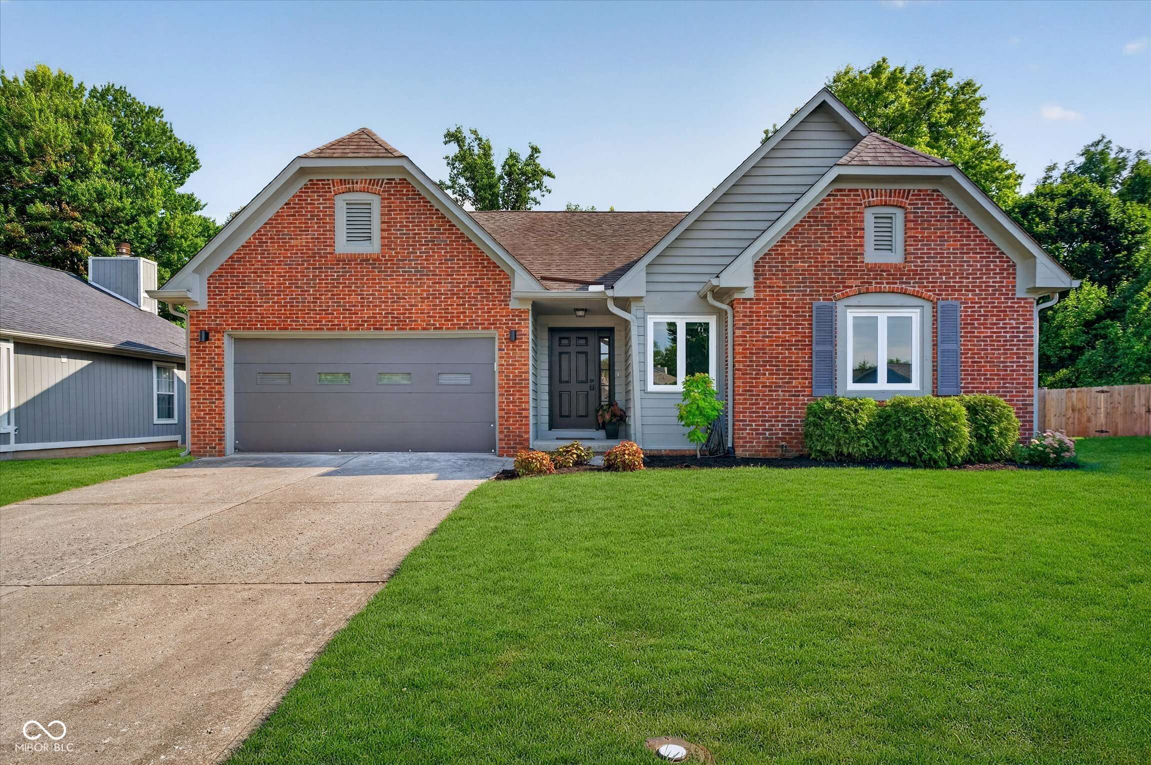 3323 Eden Village DR, Carmel, IN 46033