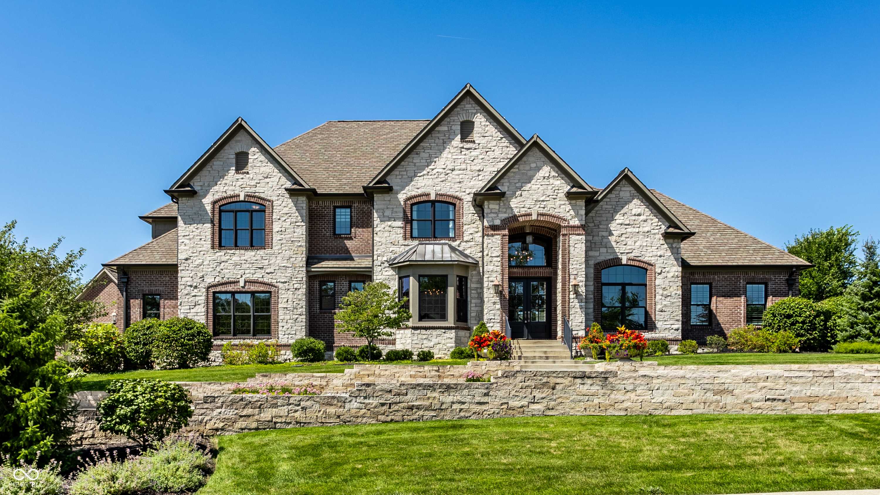 6760 Wellington CIR, Zionsville, IN 46077