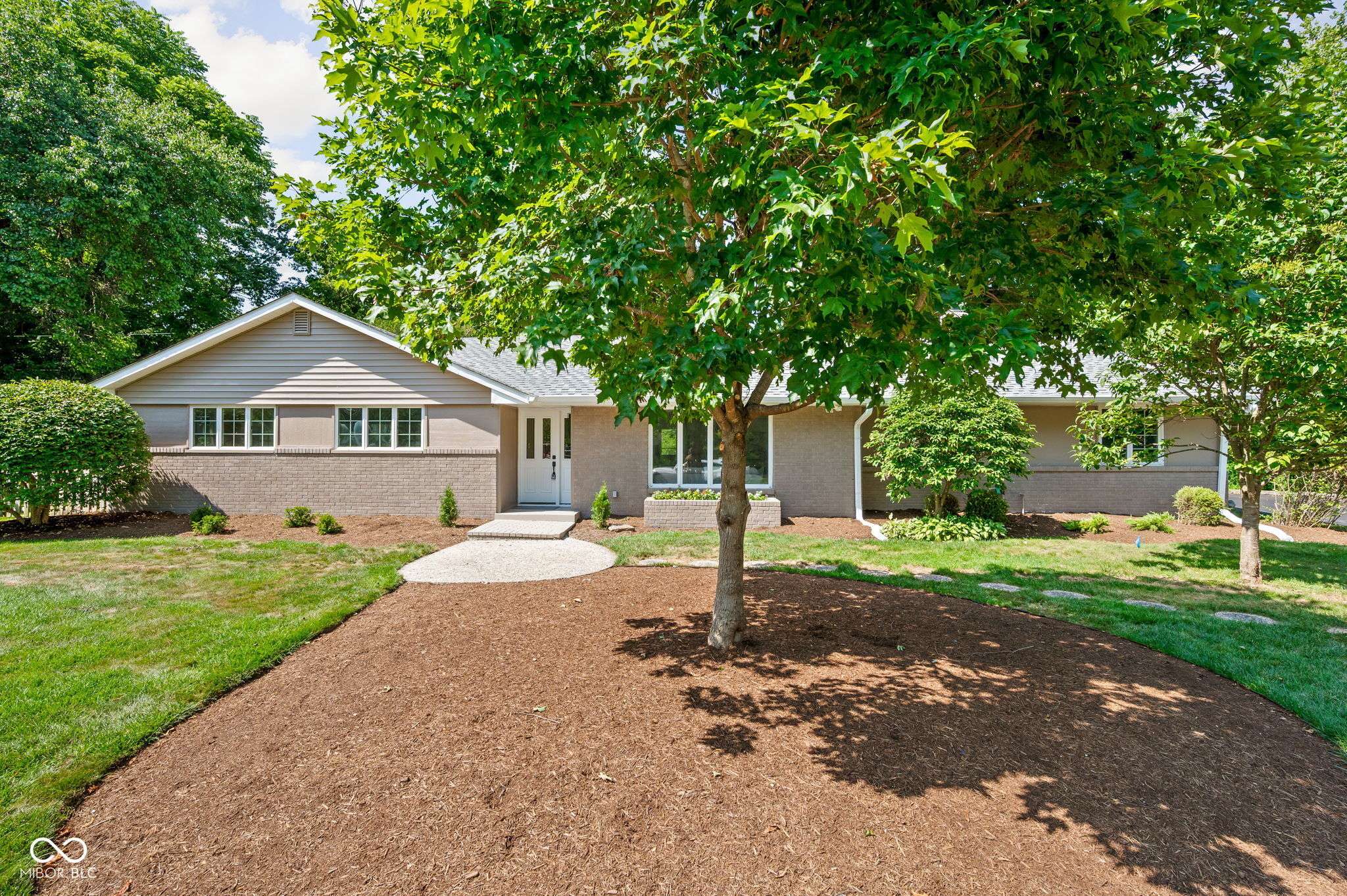624 College LN, Indianapolis, IN 46240