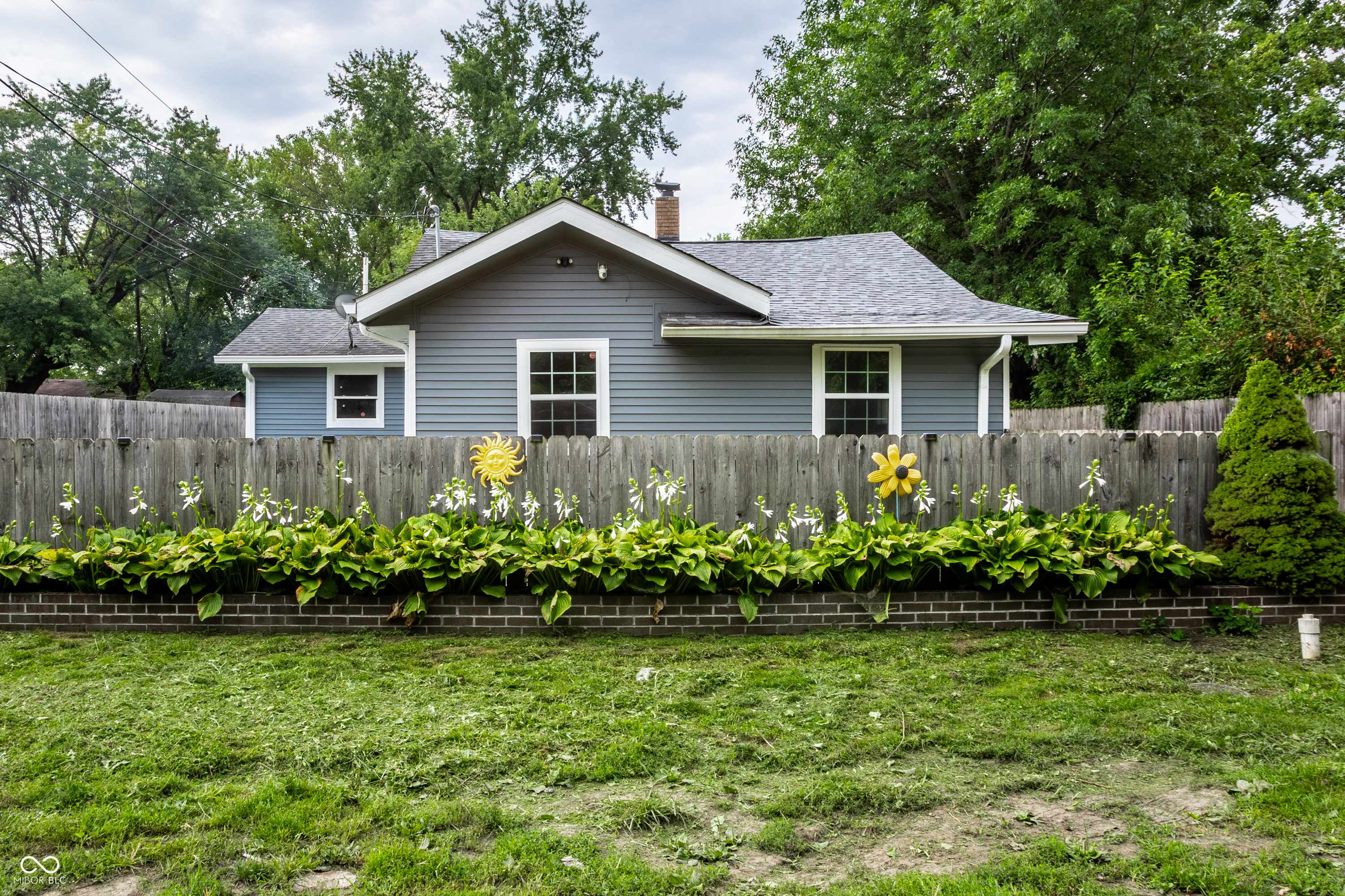 5707 E 20th ST, Indianapolis, IN 46218
