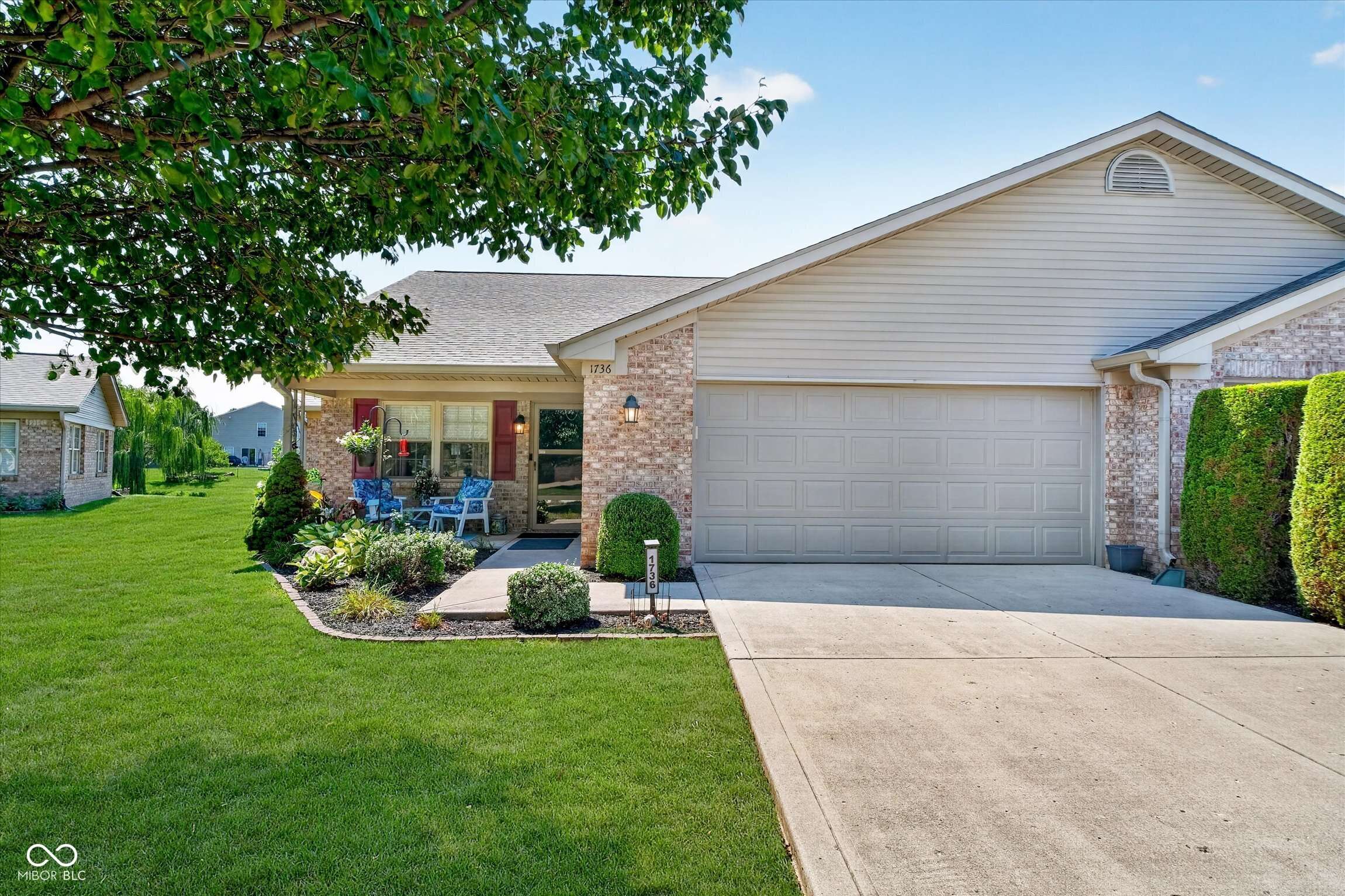 1736 Magnolia DR, Greenwood, IN 46143