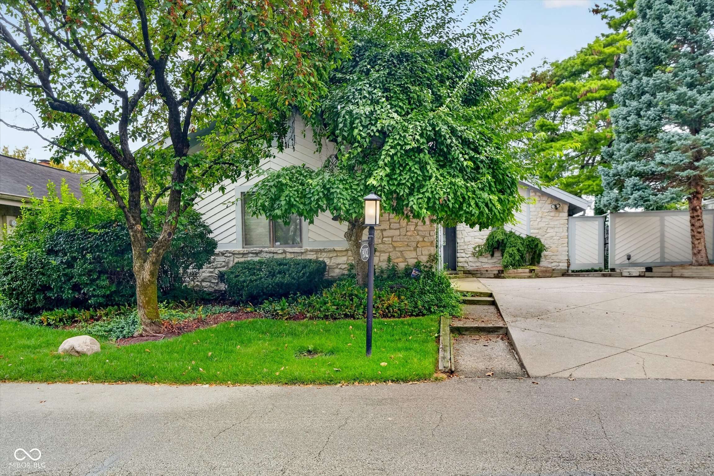 8002 Dean RD, Indianapolis, IN 46240