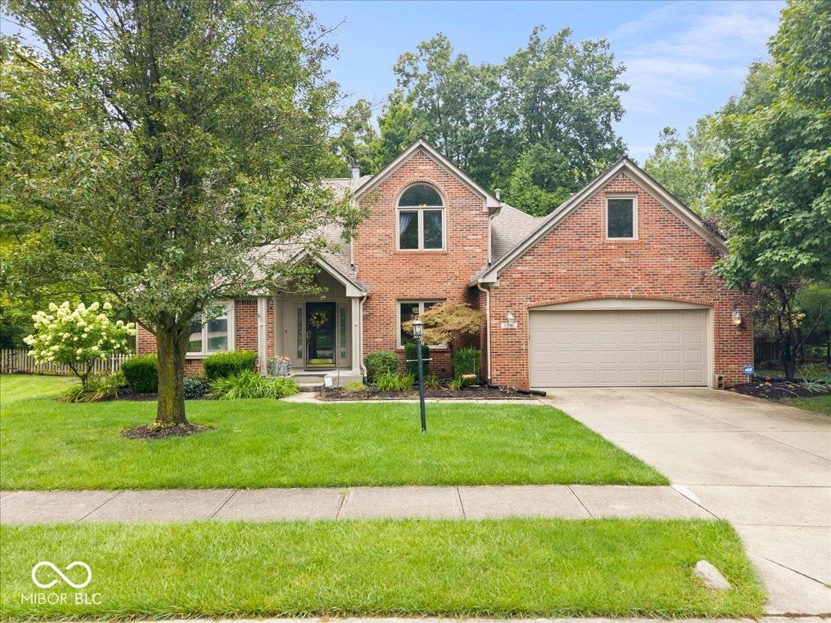 8276 Hampton CIR W, Indianapolis, IN 46256