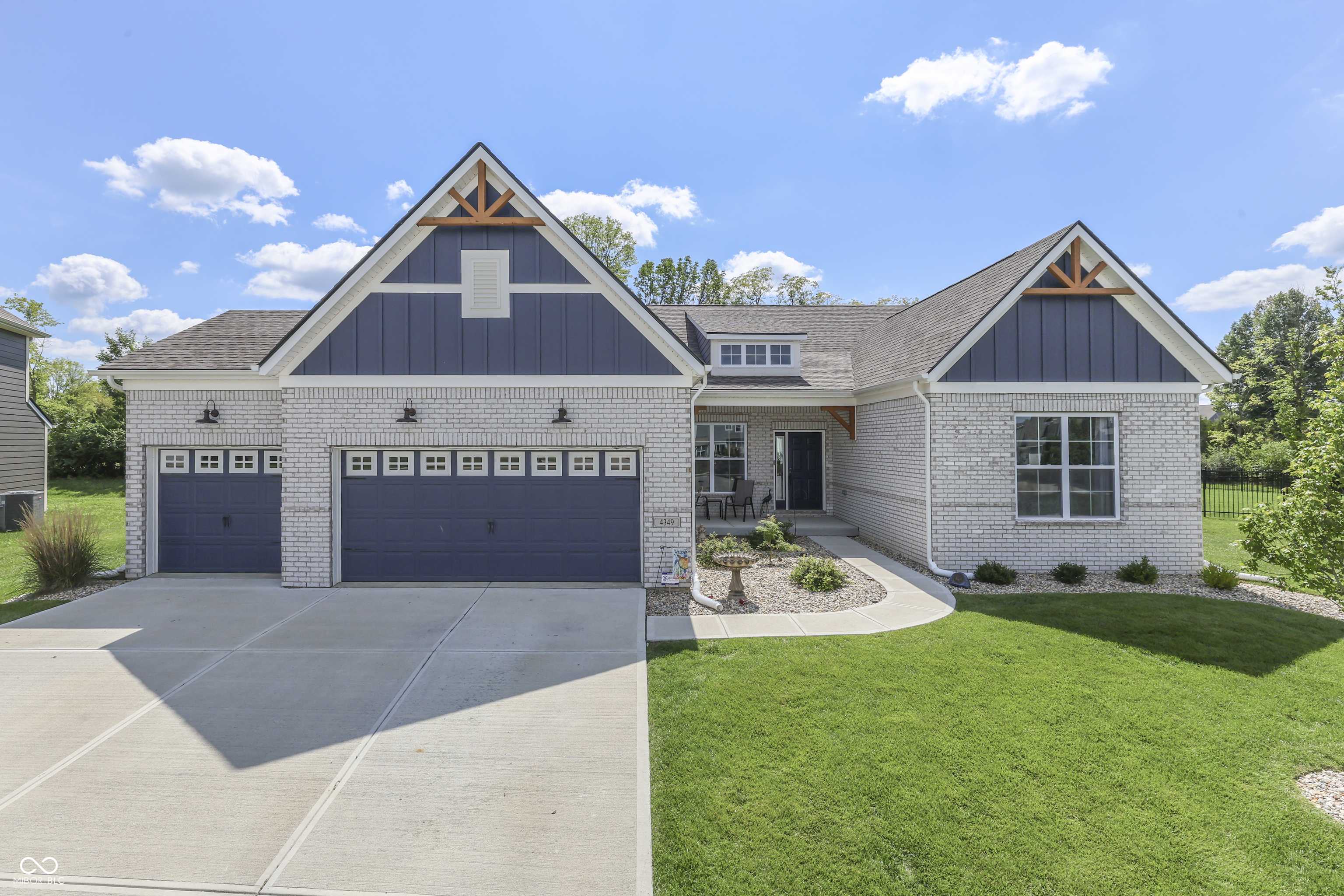 4349 Ironclad DR, Bargersville, IN 46106