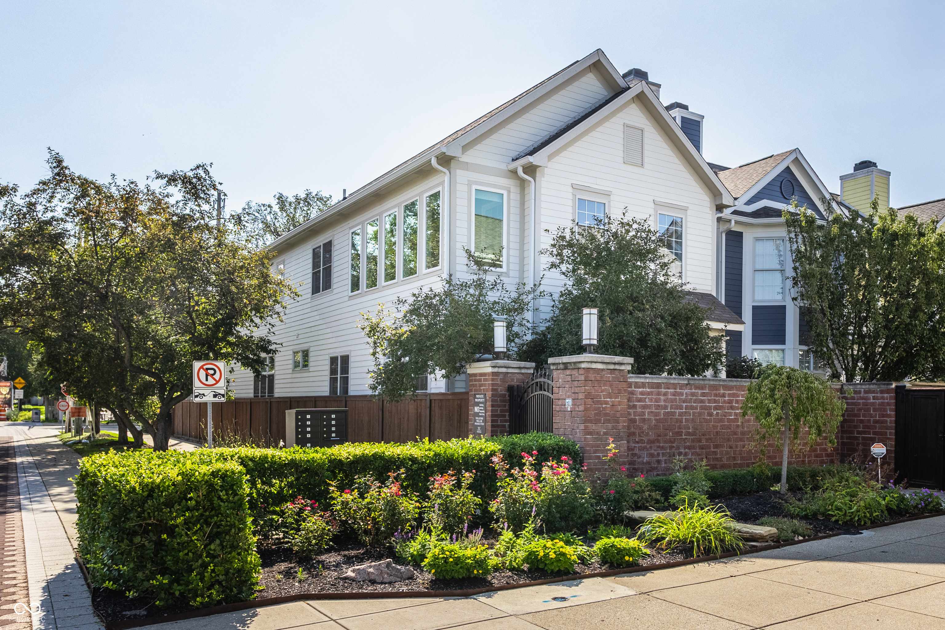 654 N Senate AVE, Indianapolis, IN 46202