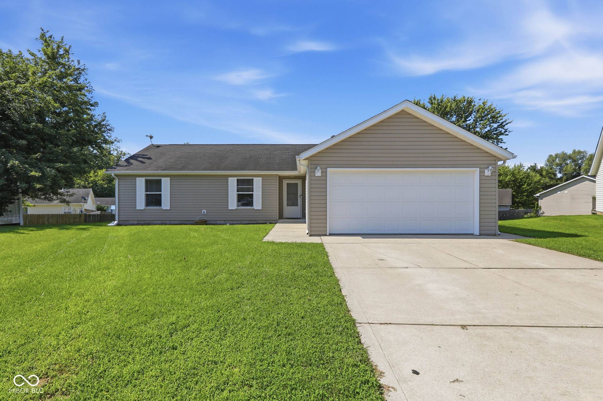 7358 S Millikan CT, Nineveh, IN 46164