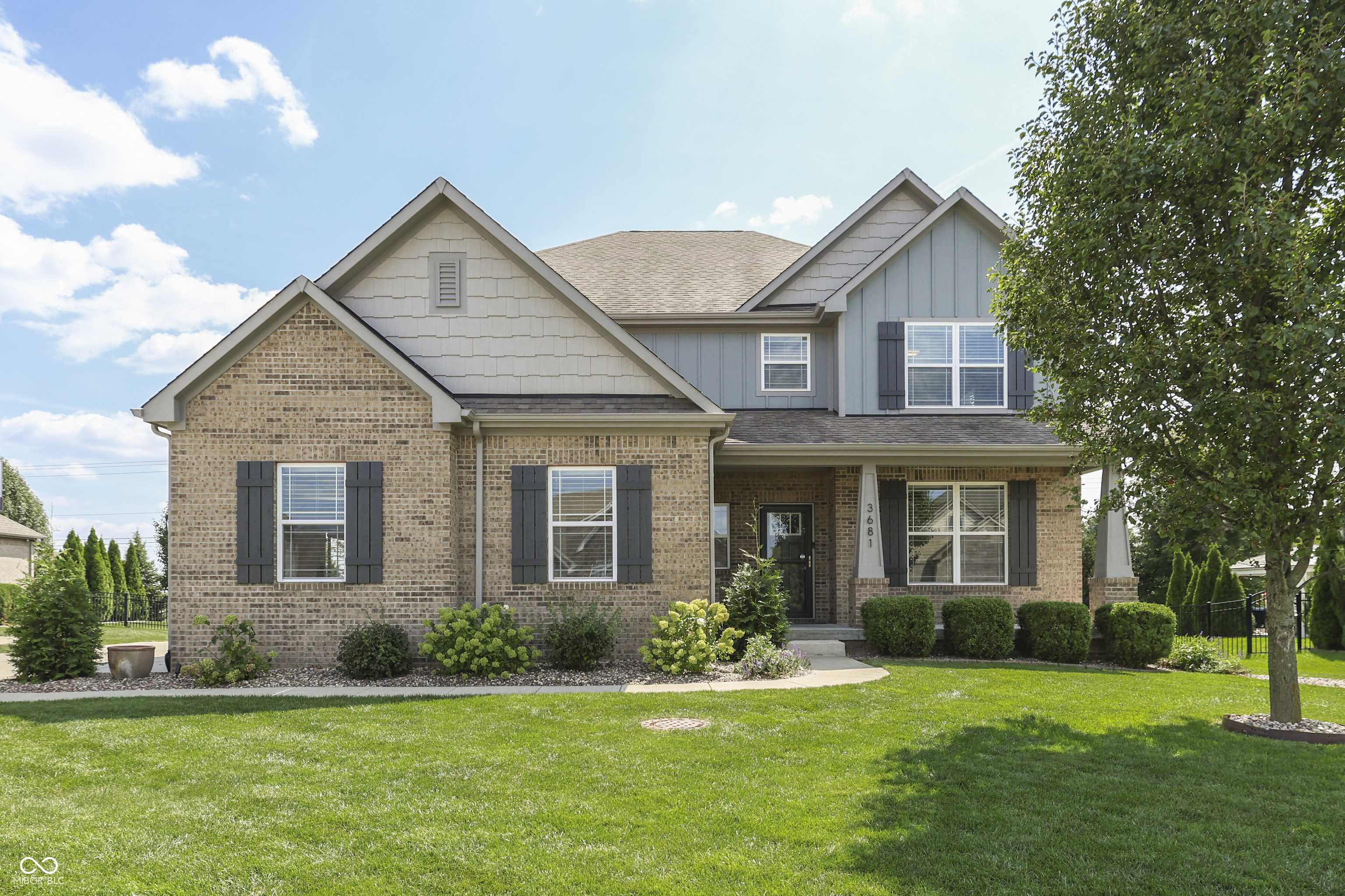 3681 Woodvine DR, Bargersville, IN 46106