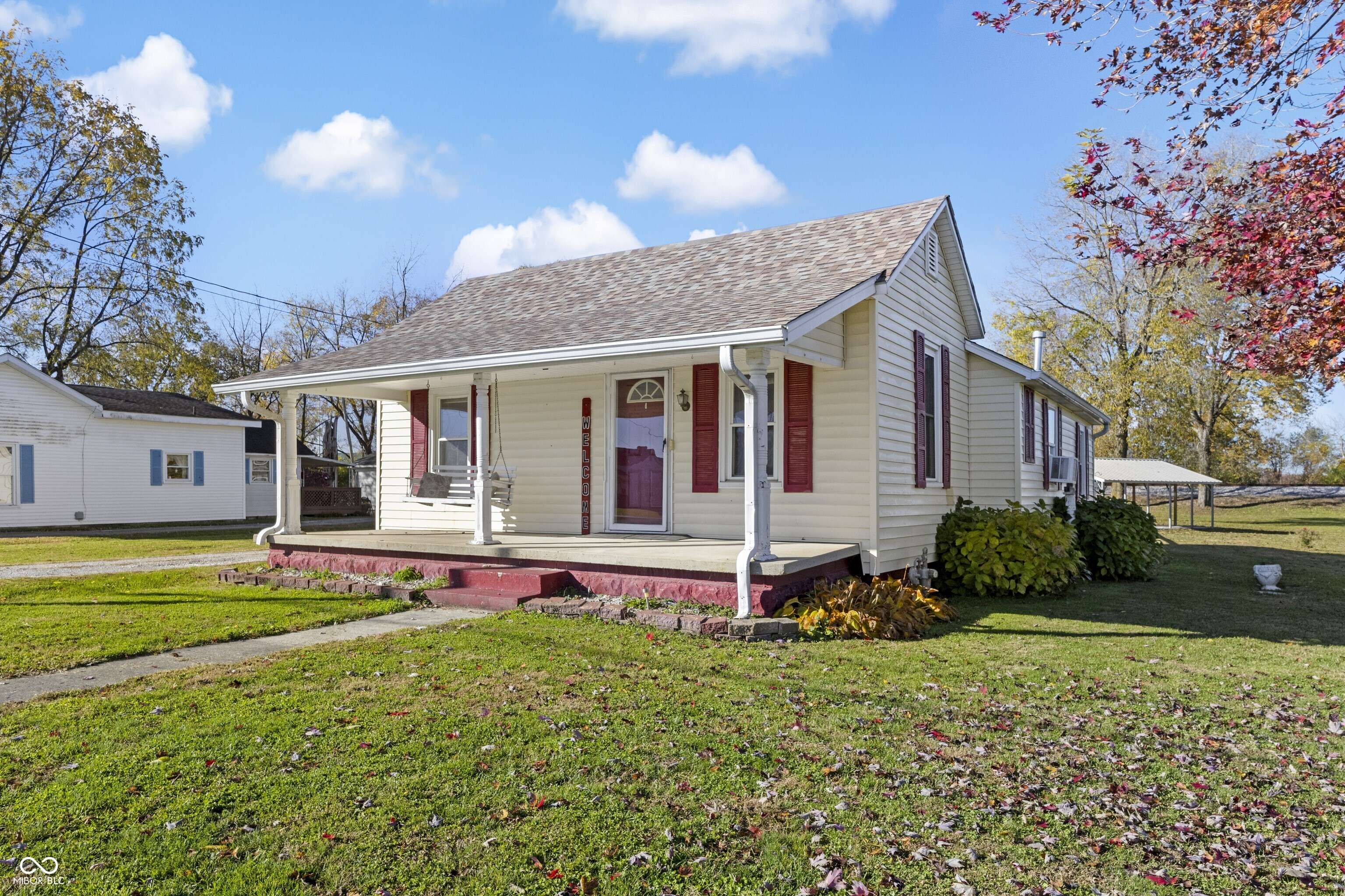 1620 Jonesville RD, Columbus, IN 47201