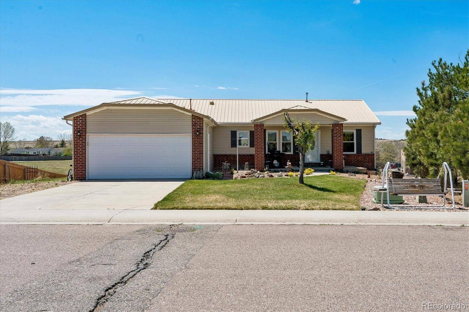 498 Dakota ST, Kiowa, CO 80117
