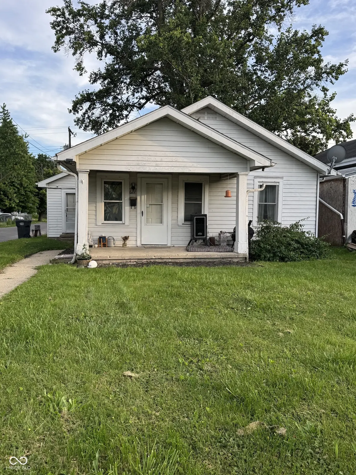 627 E 31st ST, Anderson, IN 46016